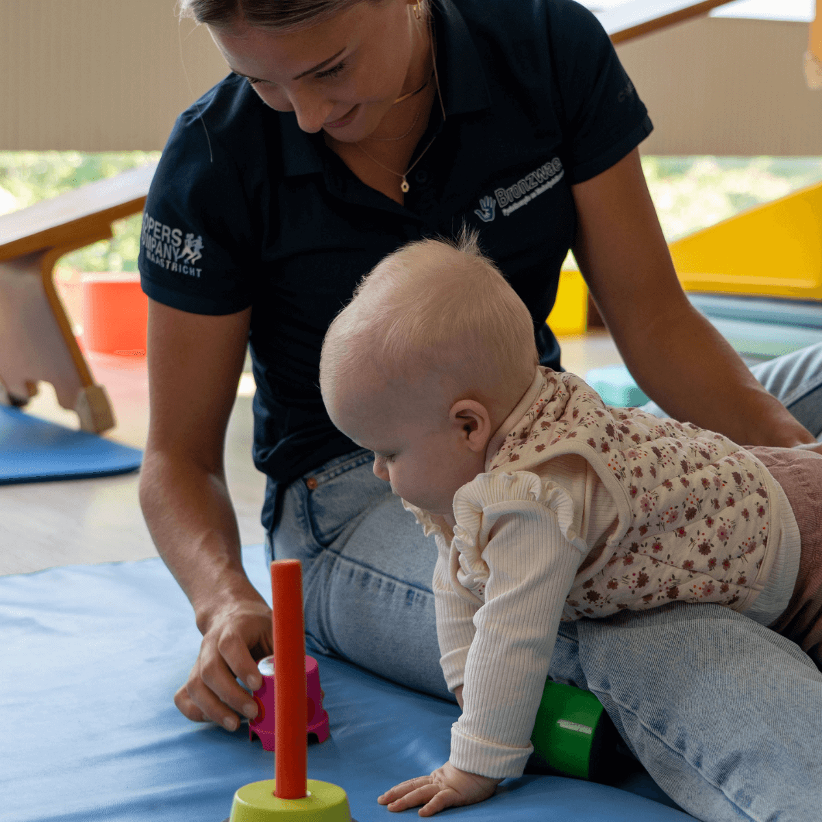 Behandeling fysiotherapie bij een baby