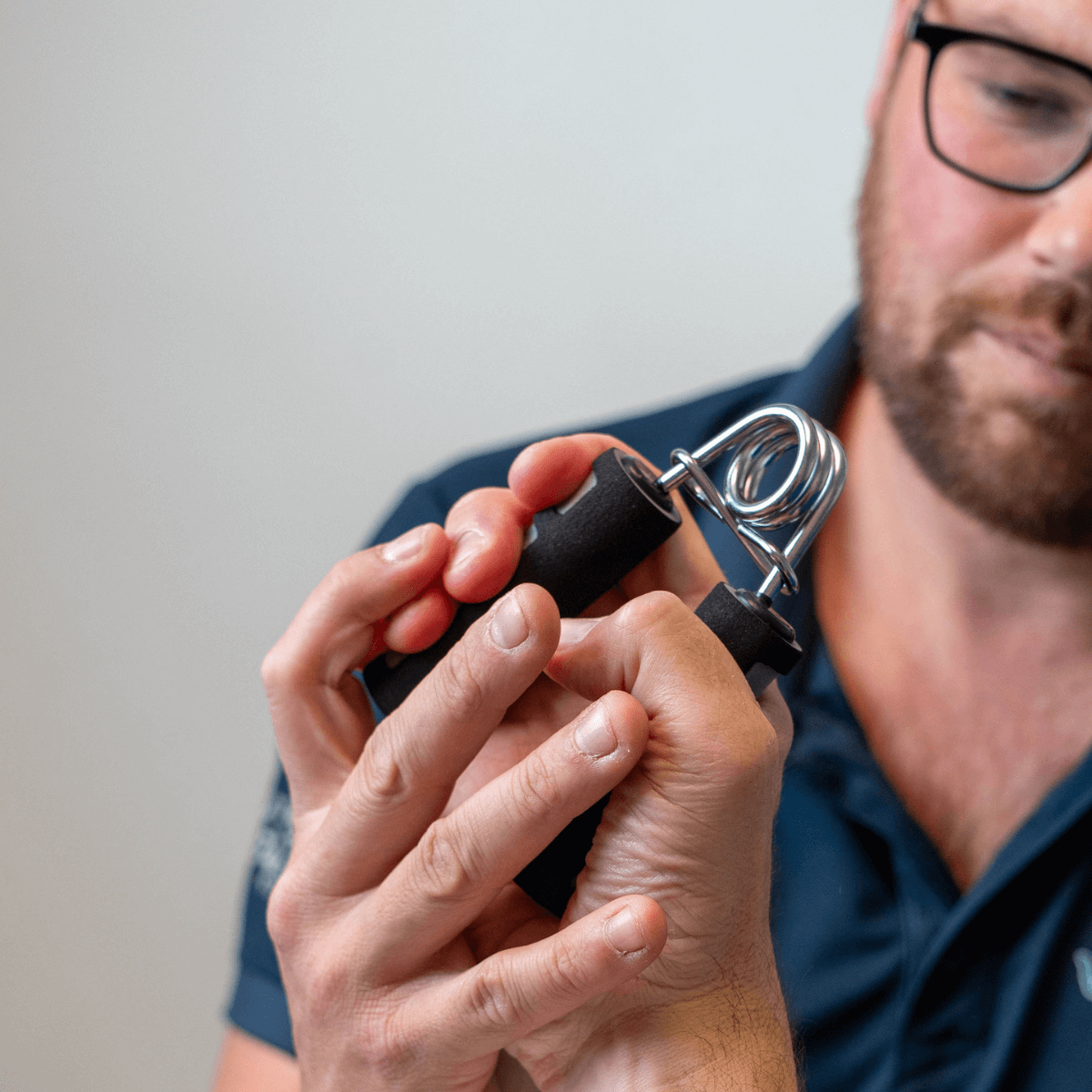 Behandeling Fysiotherapie en Kinderfysiotherapie Bronzwaer handtherapie