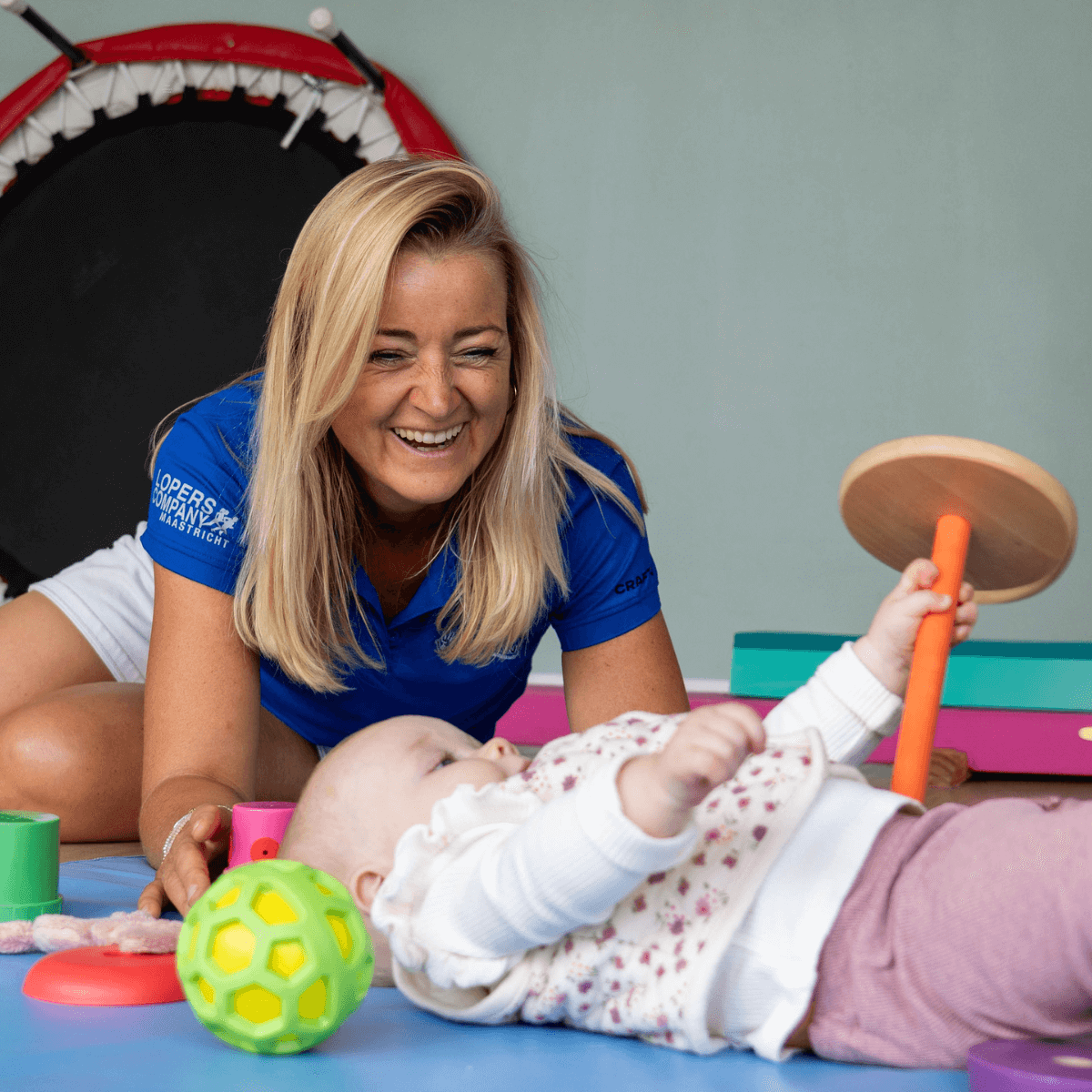 Bronzwaer Fysiotherapie en Kinderfysiotherapie behandeling oefening baby